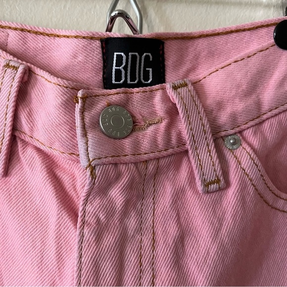 BDG Urban Outfitters Mom High Rise Light Pink Rolled Hem Denim Cotton Shorts 26 - Picture 3 of 14